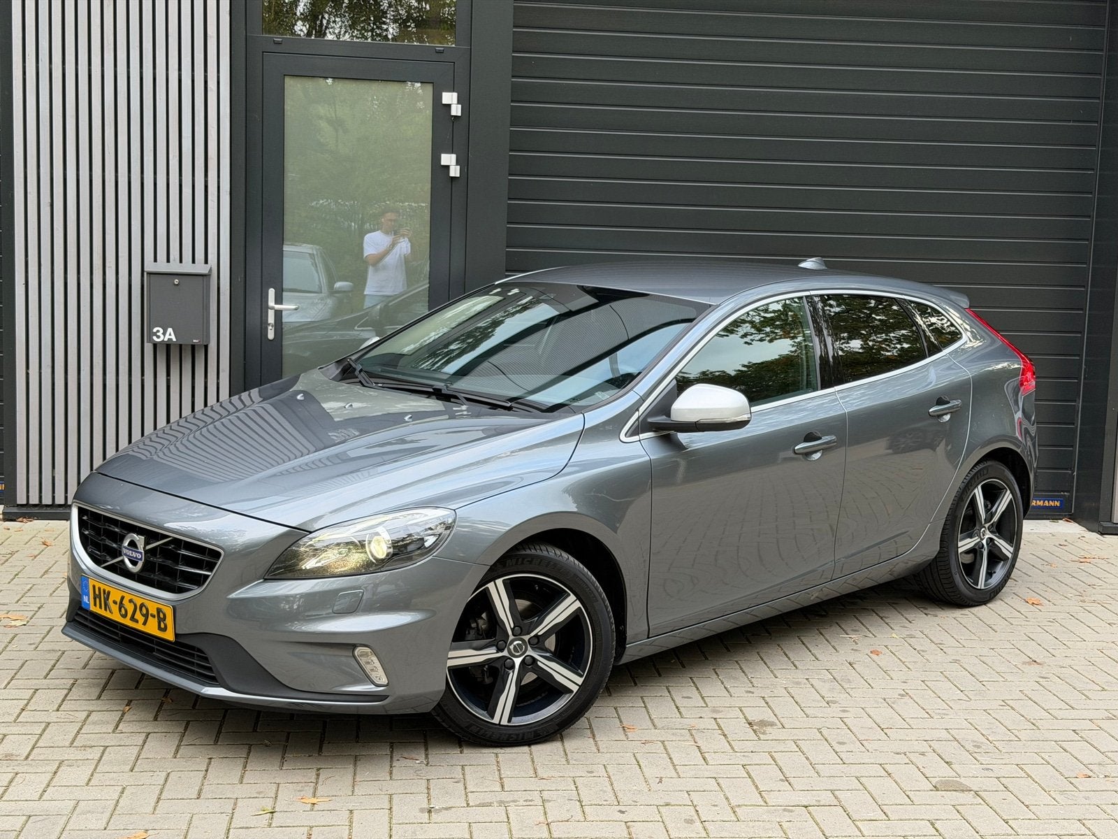 Volvo V40 2.0 D2 R-Design Business (bj 2015), Auto's, Gebruikt, Euro 6, 4 cilinders, 1969 cc