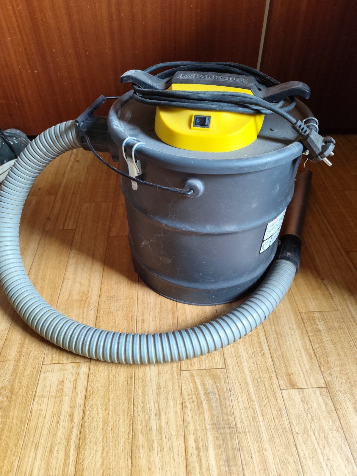 Parkside Aszuiger PAS 500 D3 voor BBQ en Houtkachel, Ophalen, Gebruikt, Industriële stofzuiger, Minder dan 1200 watt