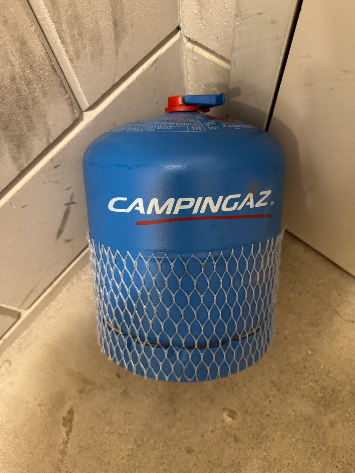 Campingaz  Fles is VOL, Ophalen, Zo goed als nieuw