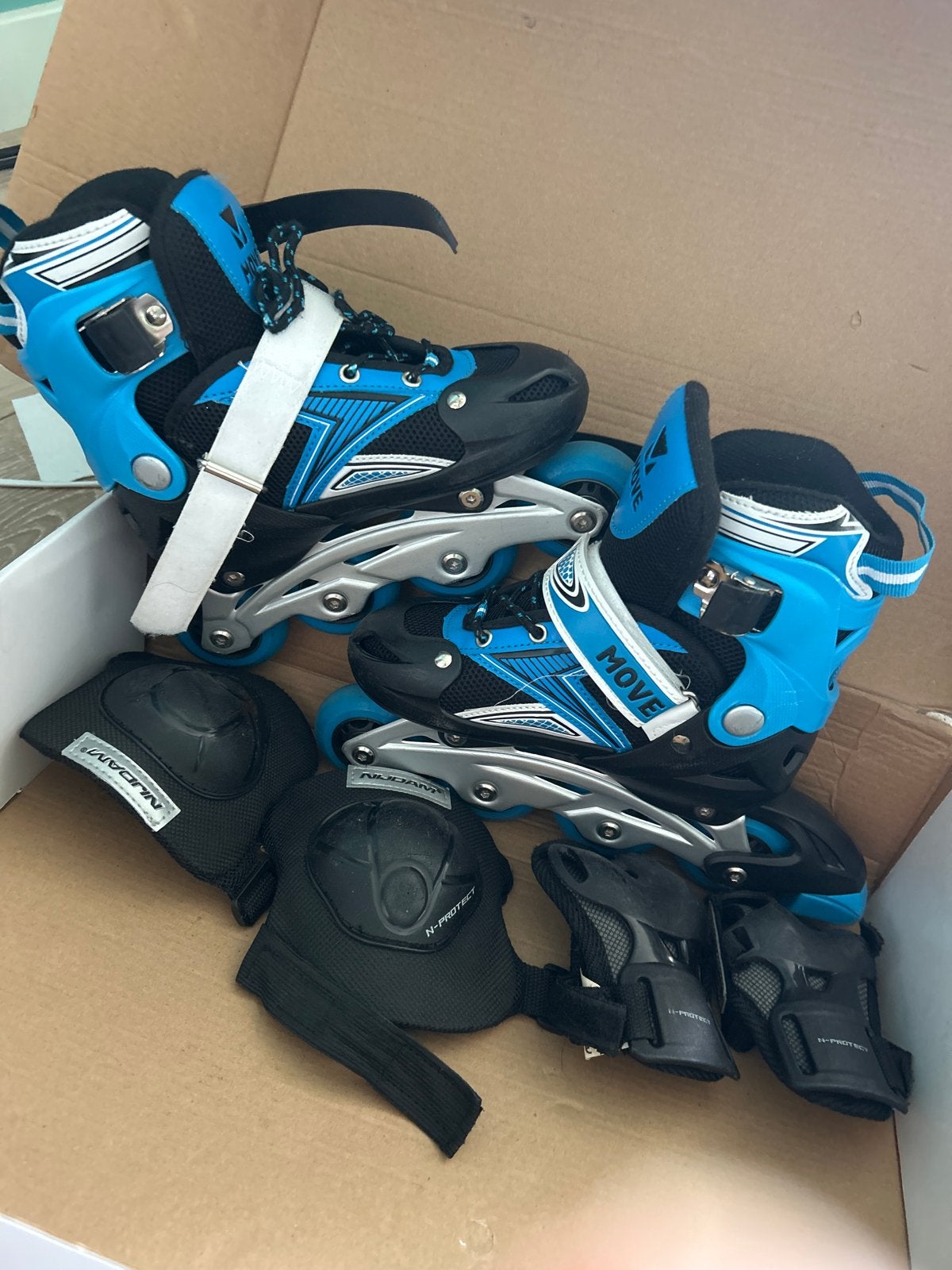 Verstelbare inline skates met bescherming Maat 30/33, Sport en Fitness, Skeelers, Overige merken, Kinderen, Ophalen of Verzenden