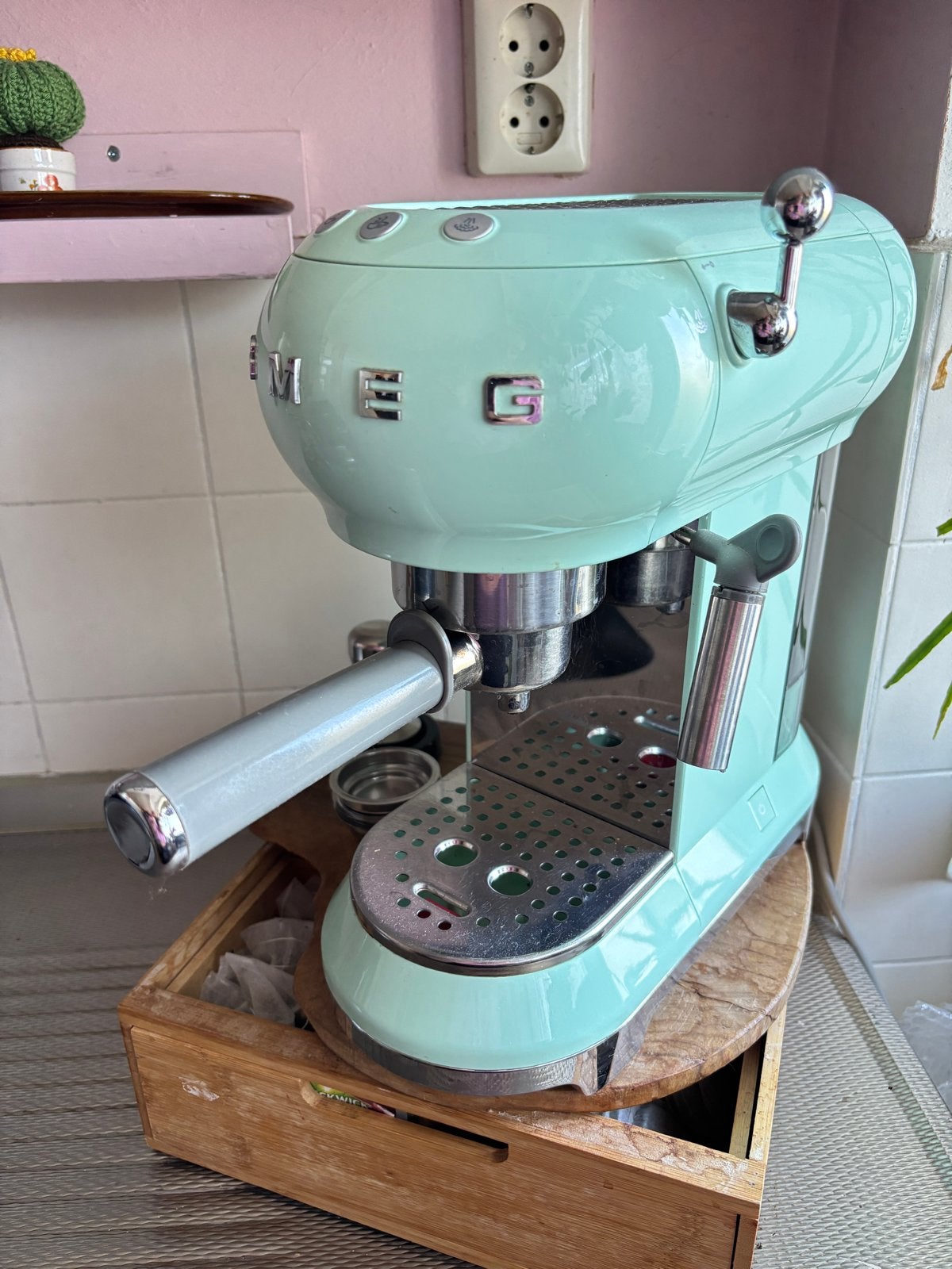 SMEG Espressomachine Turquoise, Ophalen, Gebruikt, Espresso apparaat, Gemalen koffie