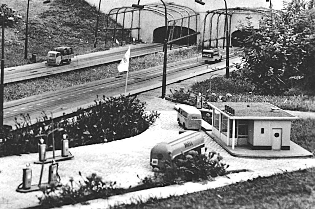 968377	Madurodam Den Haag	 	 	1954	Gelopen, Ophalen of Verzenden, 1940 tot 1960, Gelopen, Zuid-Holland