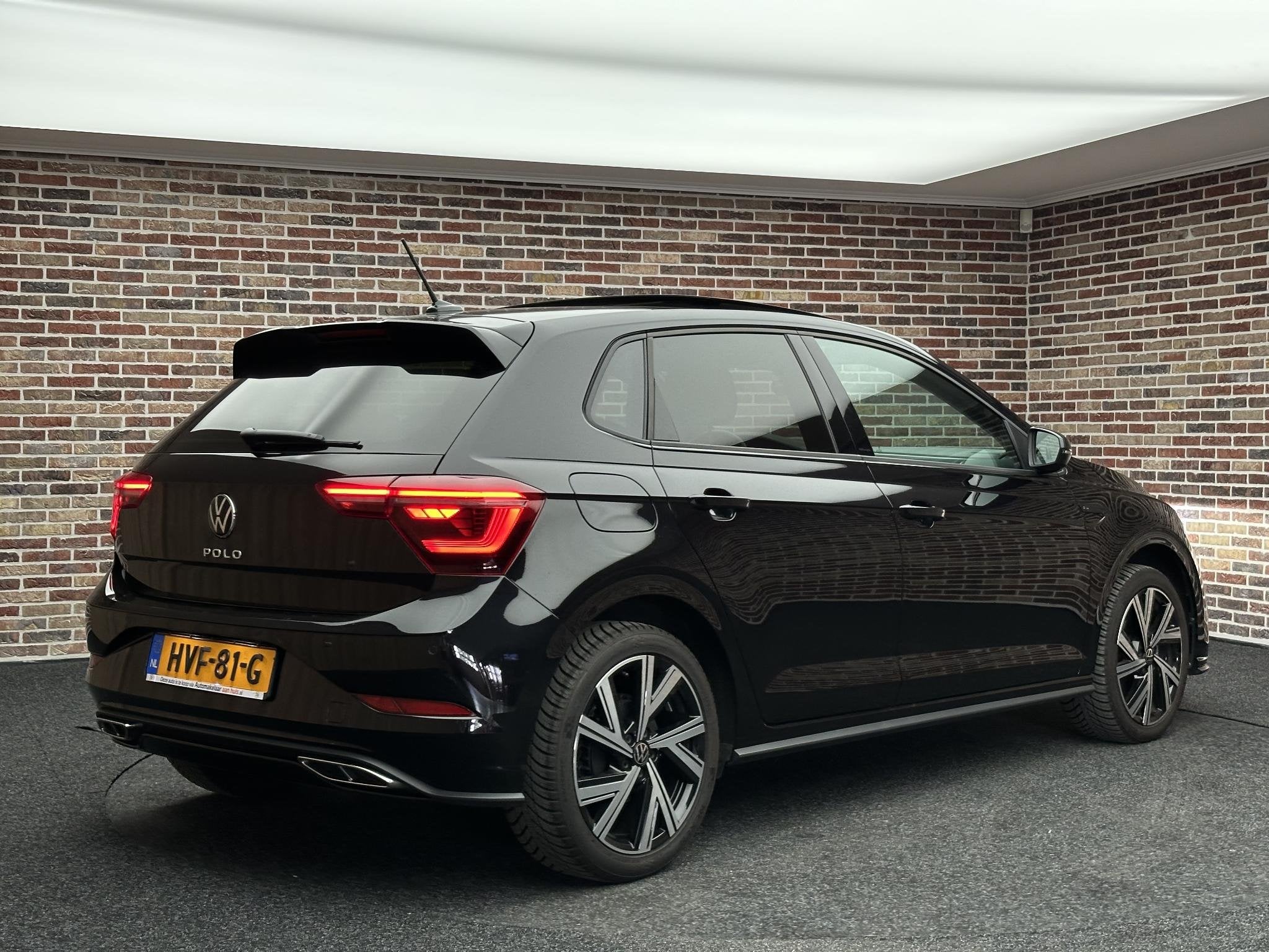 Volkswagen Polo 1.0 TSI R-Line Business | Dak| IQ Light| Key, Dealer onderhouden, Stof, Gebruikt, Euro 6