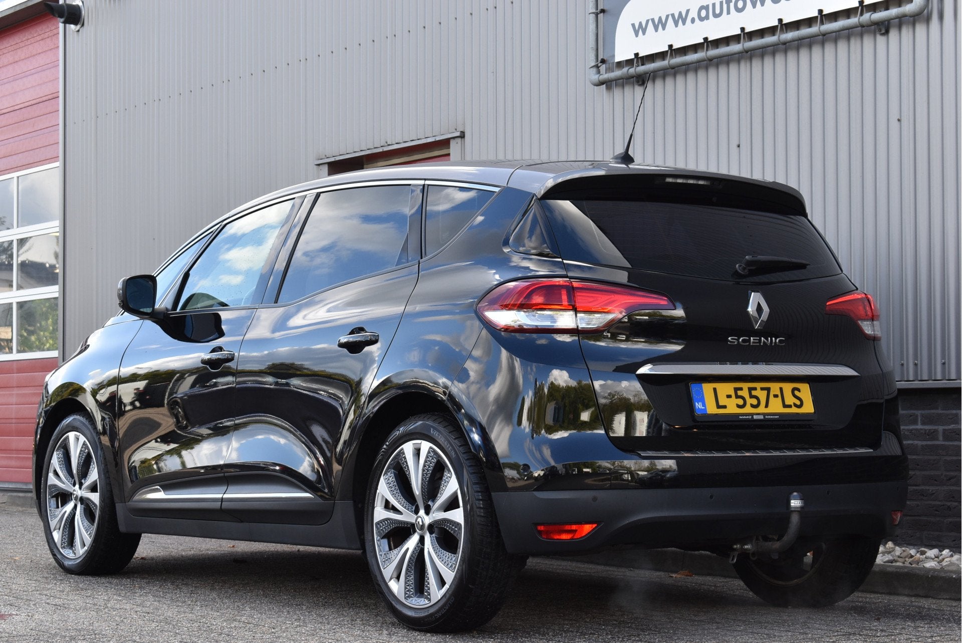 Renault Scénic 1.2 TCe Bose Camera, Trekhaak, Keyless, 20 i, Voorwielaandrijving, Gebruikt, Euro 6, 4 cilinders