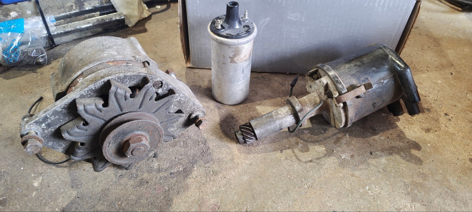 Lancia Fulvia Dynamo, startmotor, ontsteking en bobine, Ophalen