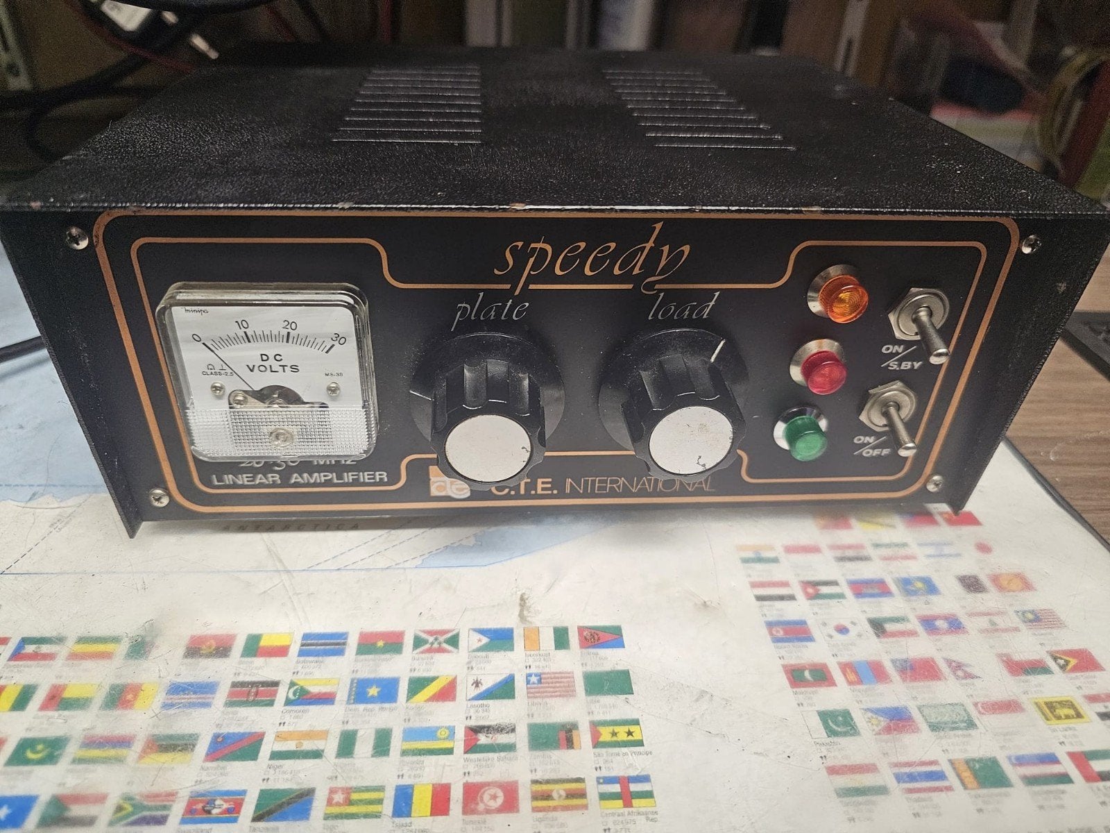 Speedy C.T.E international amplifier, Telecommunicatie, Ophalen of Verzenden, Gebruikt, Zender en Ontvanger