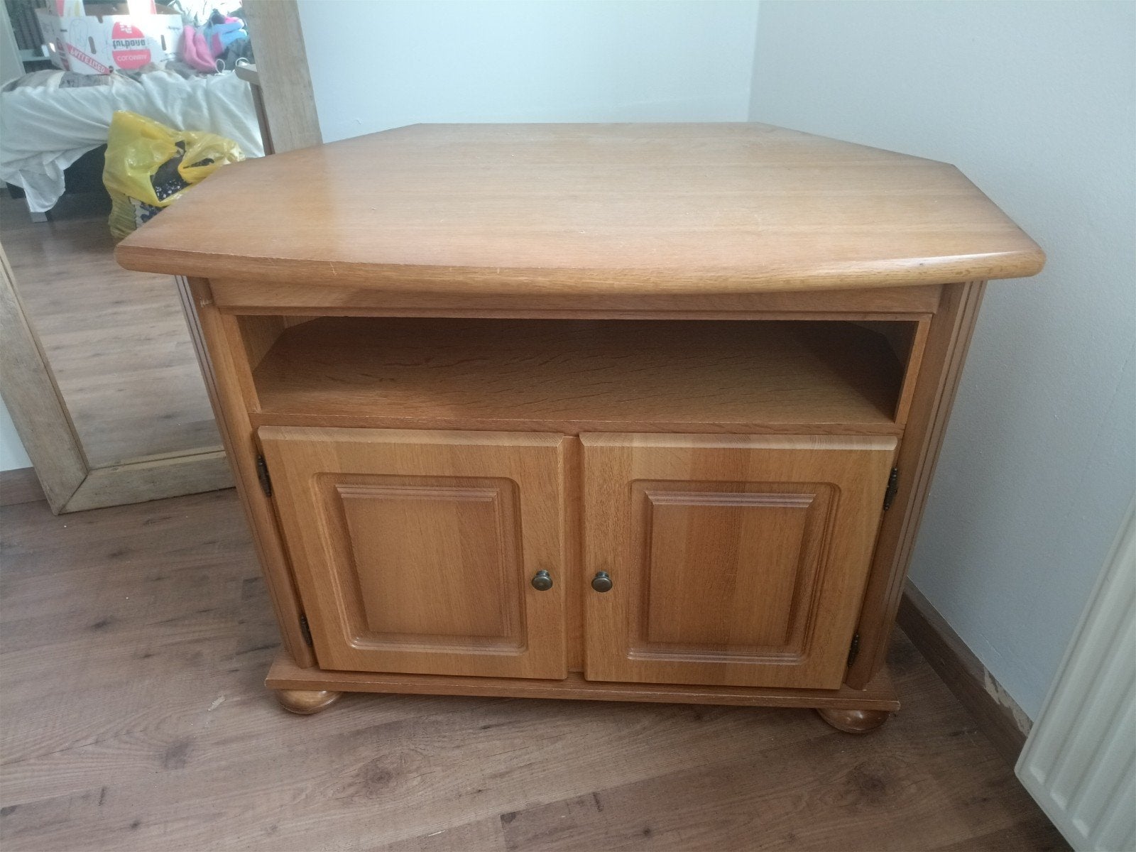 Houten TV-meubel / Hoekmeubel met opbergruimte, Huis en Inrichting, Ophalen, Gebruikt, Eikenhout, 50 tot 100 cm