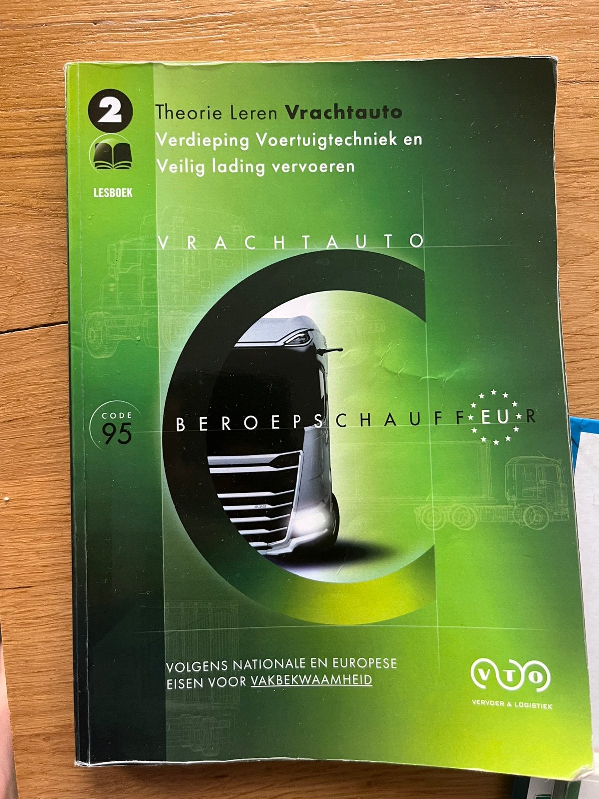 Vrachtwagen rijbewijs theorie module 1,2,3 en code 95, Boeken, Ophalen of Verzenden, Gelezen, Overige onderwerpen