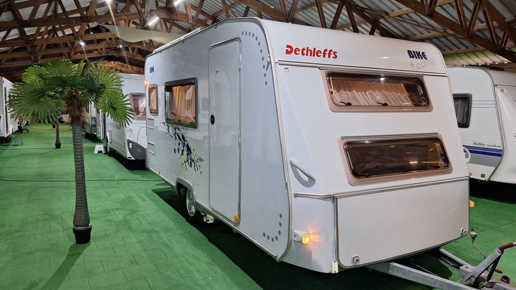 Dethleffs BIKE+CAMP 450TS Mover/Voortent, Arist-Dethleffs-Straße 12, 88316 Isny im Allgäu, Duitsland, Dethleffs, Dethleffs GmbH & Co. KG