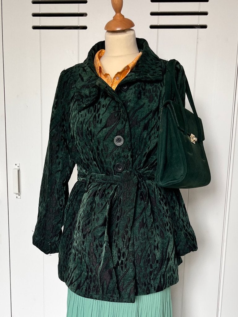 smaragdgroene CASHEW FLOWER velvet trench mt 40-42, Maat 42/44 (L), Ophalen of Verzenden, Cashew Flower, Gedragen