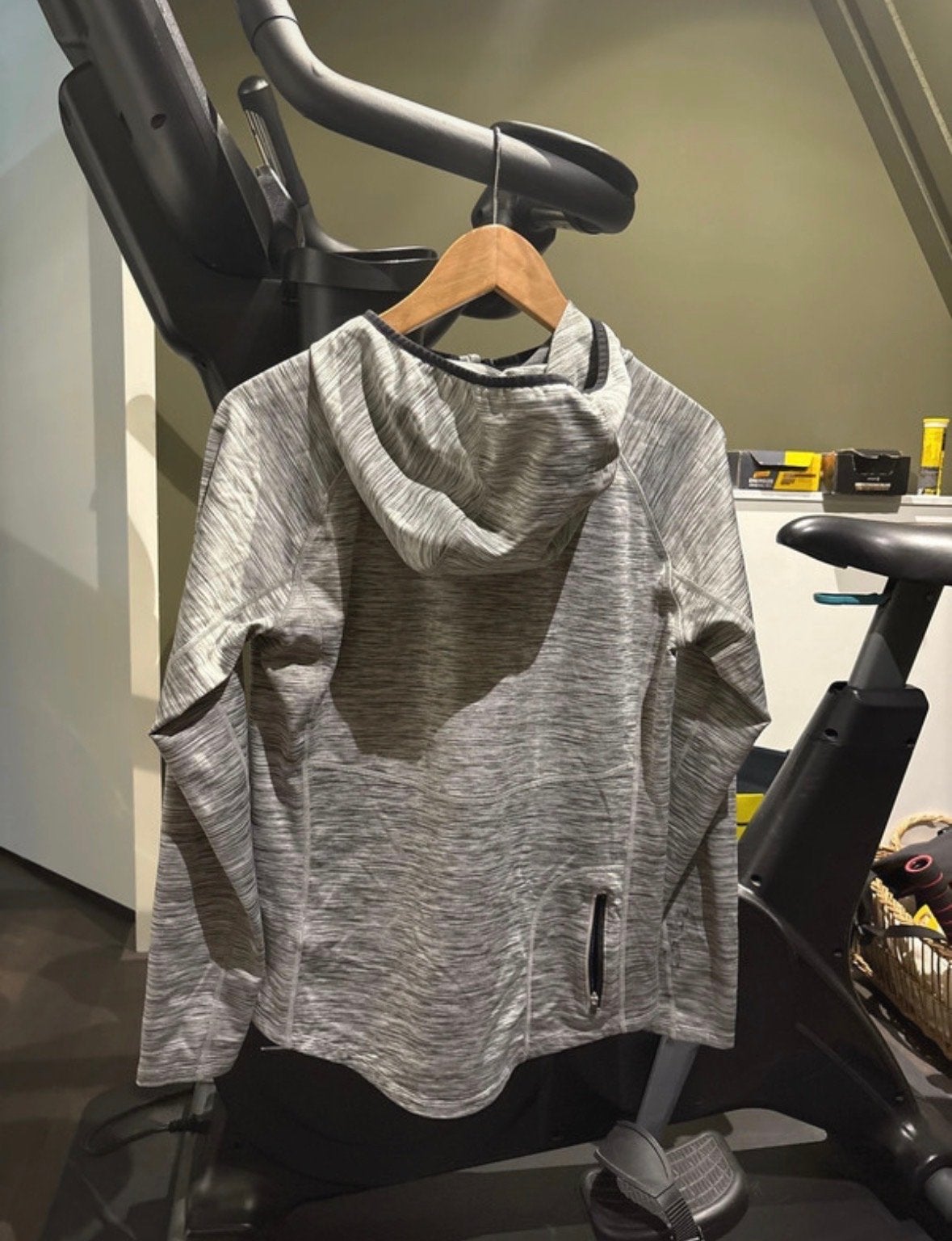 H&M Sport Hoodie Grijs Maat M, Kleding | Dames, Maat 38/40 (M), Verzenden, Grijs, Fitness of Aerobics