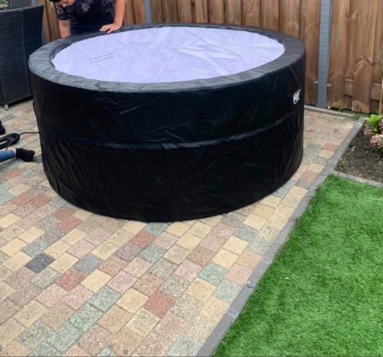 Jacuzzi 4 persoons hardschuim, Ophalen, Gebruikt, Filter, Opblaasbaar