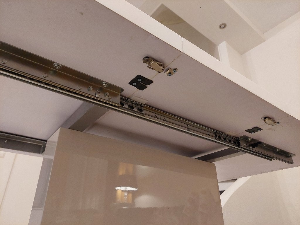 Foto 5 van Moderne witte uitschuifbare eettafel omgeving Den Haag