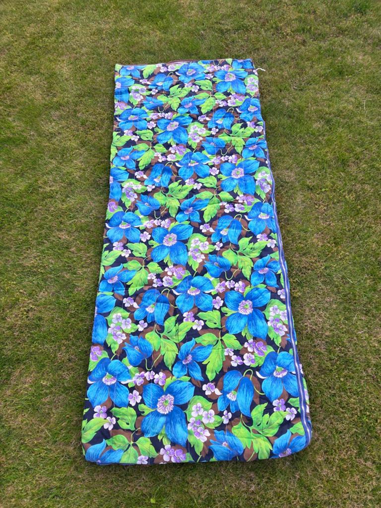 Vintage Bloemen Slaapzak Picknickdeken jaren 70 blauw groen, Ophalen of Verzenden, Gebruikt