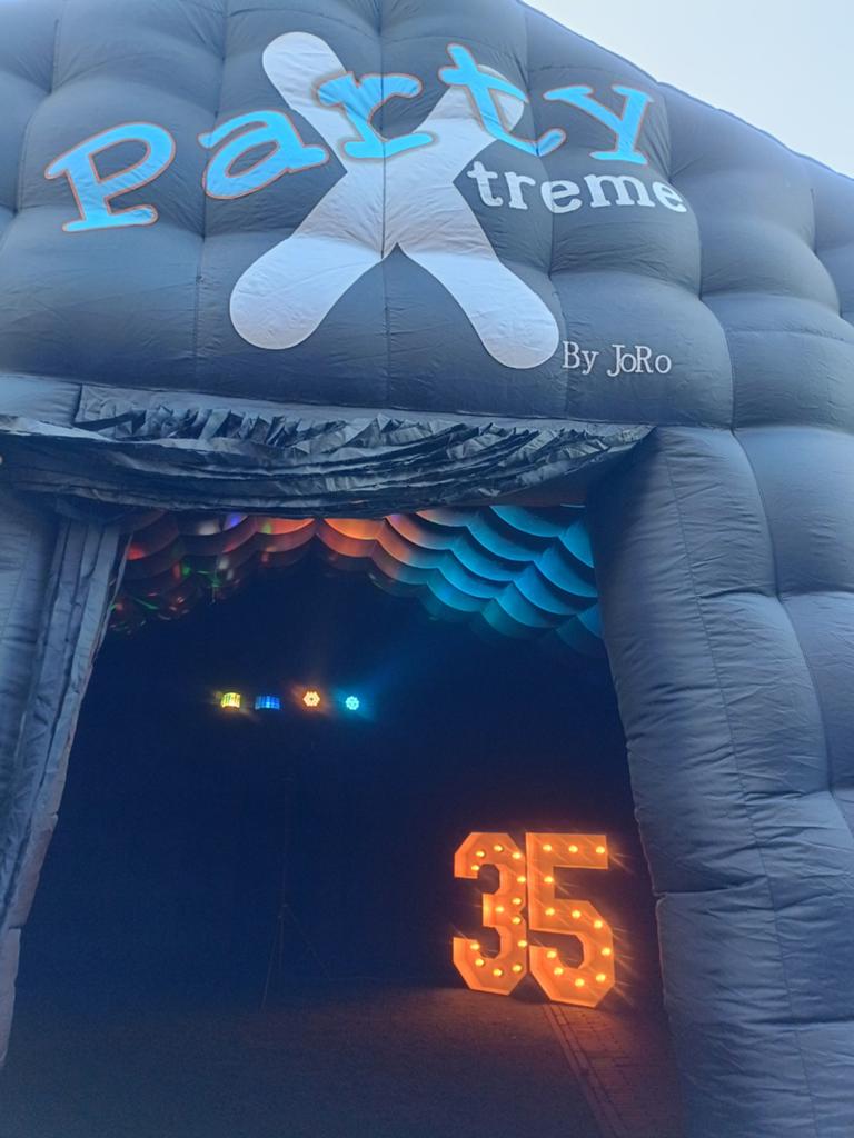 Feesttenten te huur opblaasbare,pvc, feestbenodigheden, Ophalen of Verzenden, Zo goed als nieuw, Verjaardag