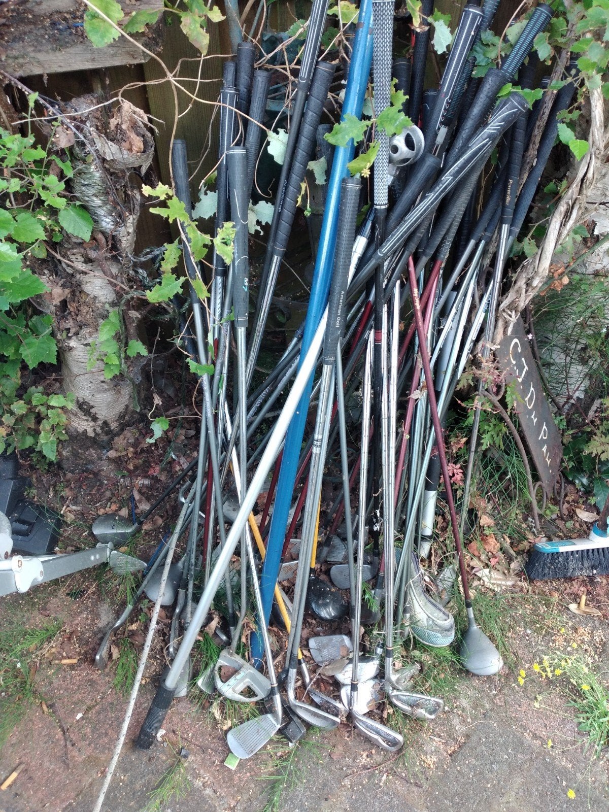 Grote partij diverse golfclubs - ideaal voor beginners/onder, Ophalen of Verzenden, Gebruikt, Club, Overige merken