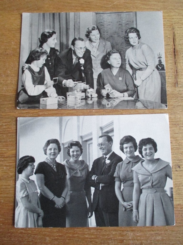 Briefkaarten leden Koningshuis jaren 50., Ophalen of Verzenden, Zo goed als nieuw, Nederland, Kaart, Foto of Prent