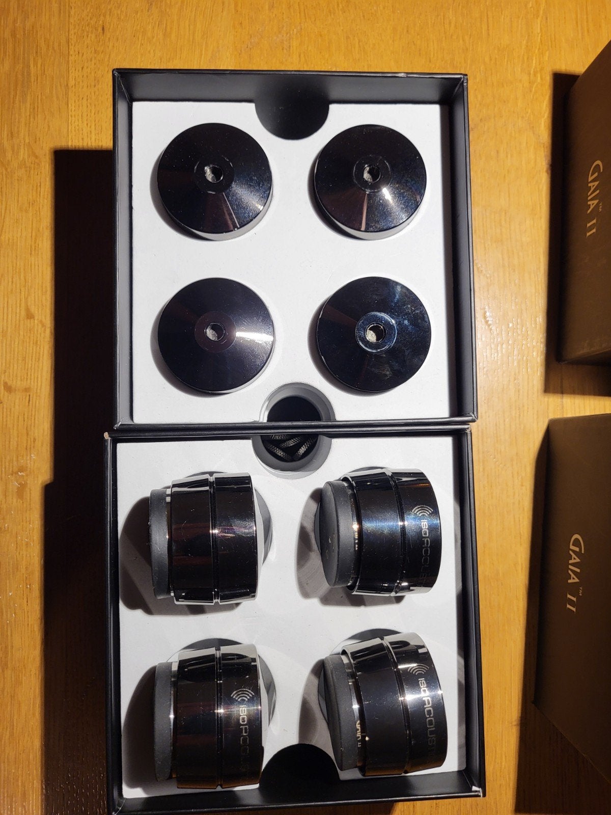 isoacoustics gaia 2, Ophalen of Verzenden