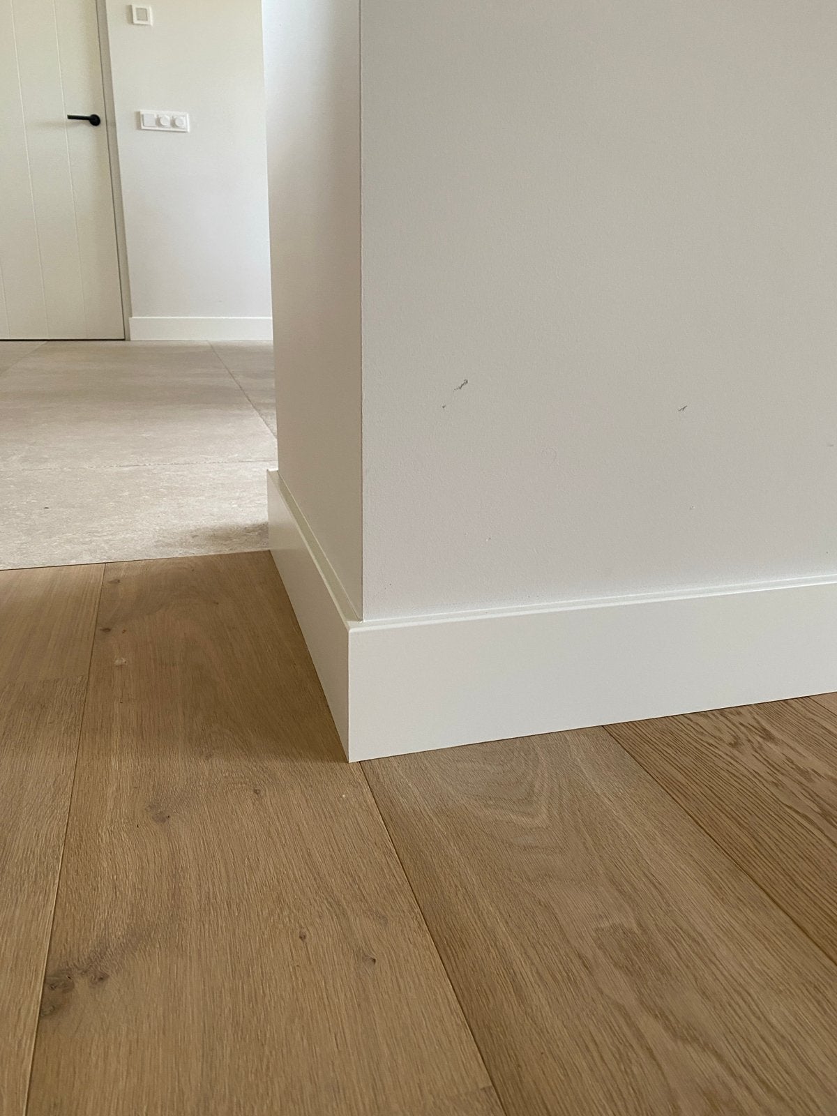 Nieuwe MDF plinten 24,4 meter 10x240, 12 mm hoog, 12 mm dik, Ophalen, Nieuw, Mdf, 200 tot 250 cm