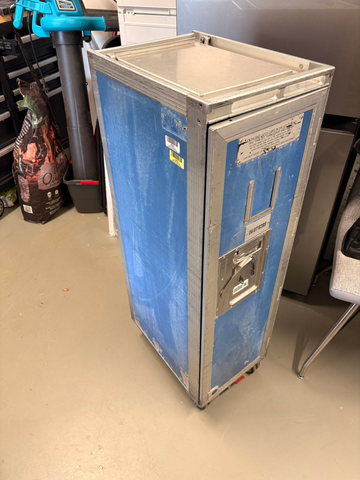 KLM Mid size trolley, Verzamelen, Ophalen, Gebruikt