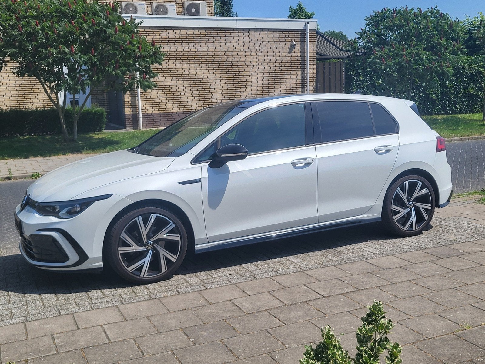Volkswagen Golf 8 1.5 TSI R-Line 150 PK  Full Options!, Voorwielaandrijving, 1498 cc, 680 kg, 4 cilinders