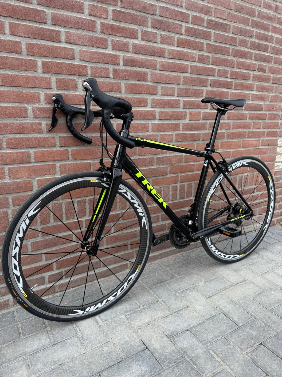 Trek Emonda ALR Racefiets / Mavic Cosmic Carbon Wheels, 28 inch, Gebruikt, Velgrem, Meer dan 20 versnellingen