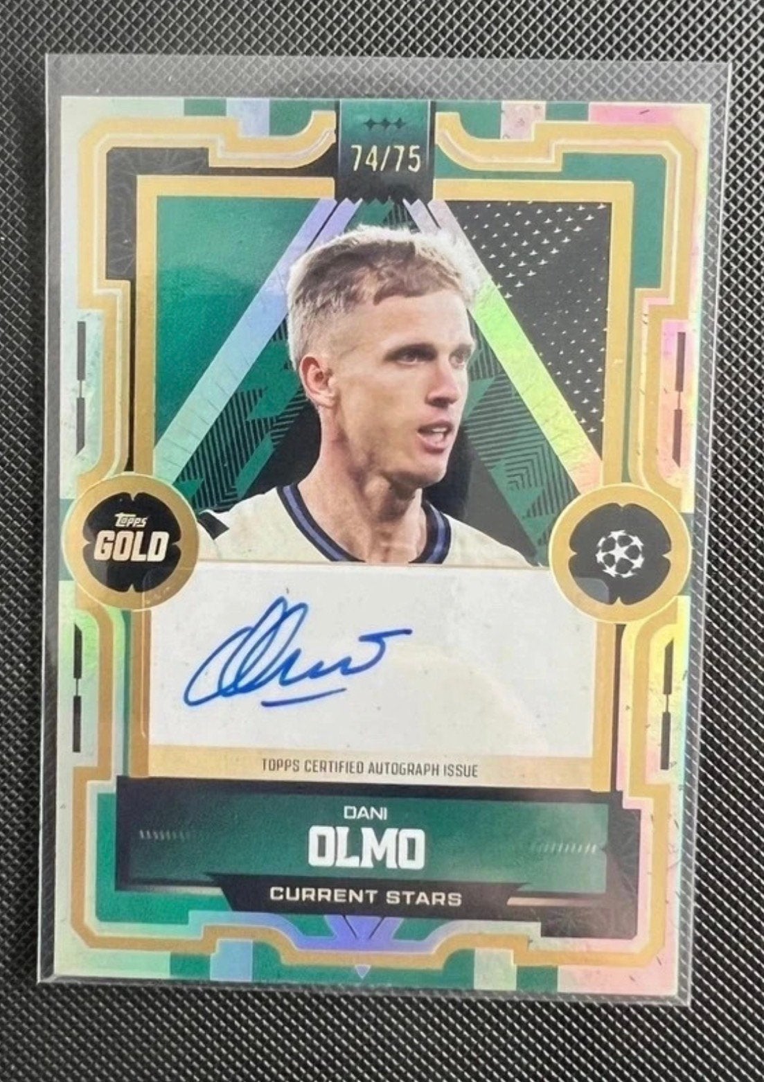 Dani Olmo Topps Gold Autograph /75 - FC Barcelona, Ophalen of Verzenden, Zo goed als nieuw, Plaatje