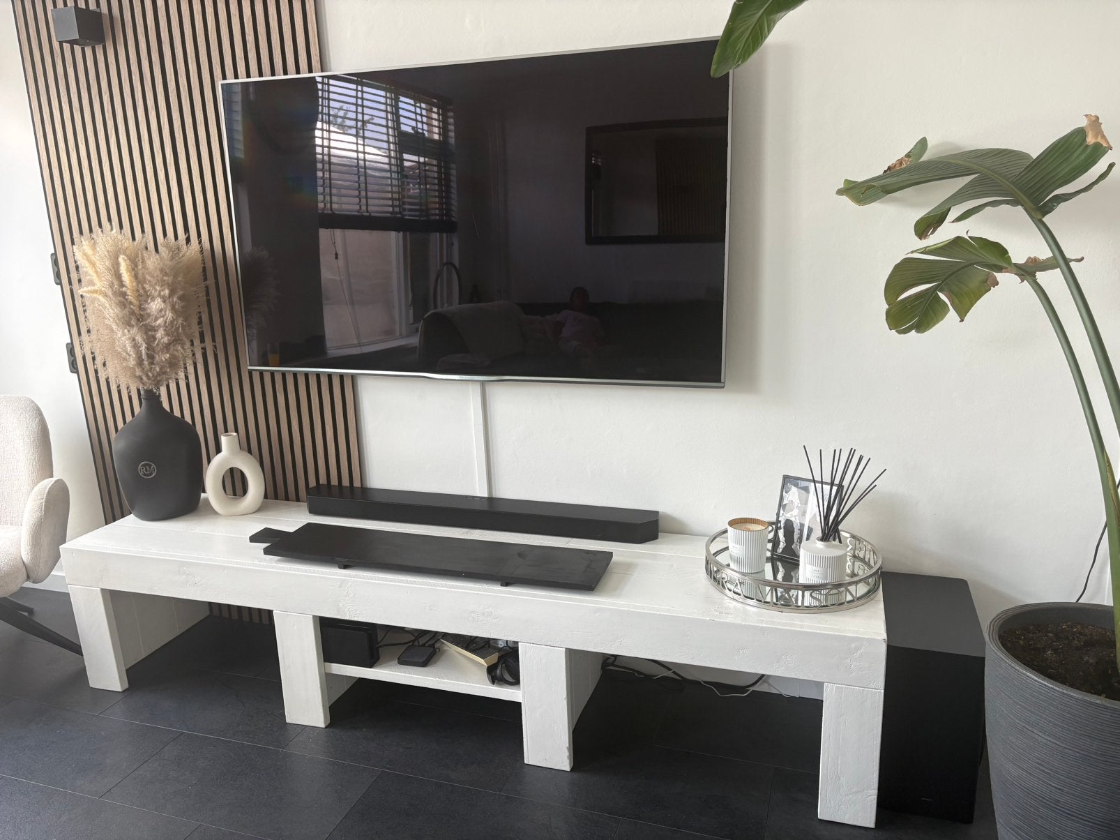 Steigerhouten televisiemeubel, Ophalen
