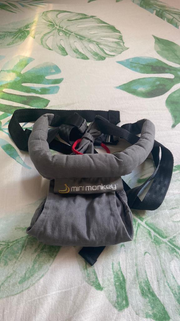 Minimonkey – Mini Chair – grijs, Kinderen en Baby's, Babydragers en Draagdoeken, Gebruikt, Ophalen of Verzenden, Buik, Overige merken