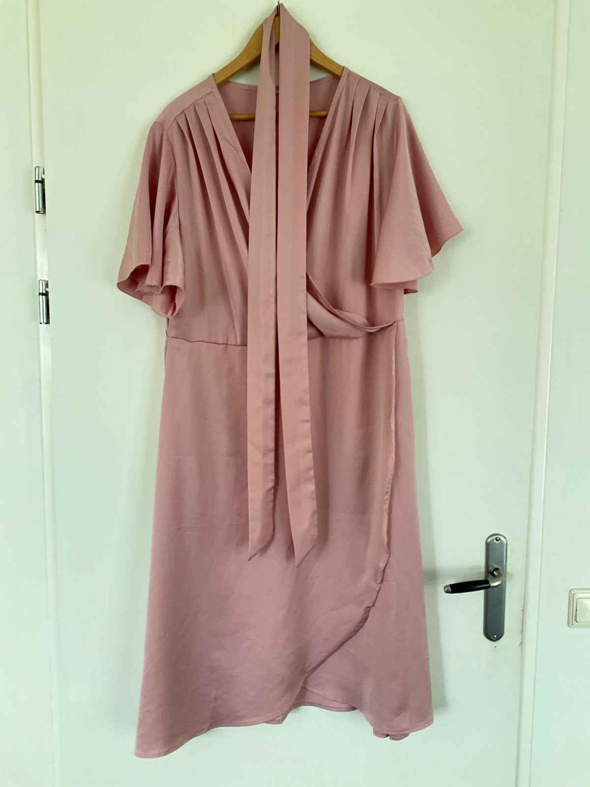 Roze wikkeljurk maat XXL, Kleding | Dames, Jurken, Maat 46/48 (XL) of groter, Ophalen of Verzenden, Zo goed als nieuw, Knielengte
