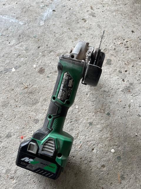 hikoki accu slijptol, Ophalen of Verzenden, Zo goed als nieuw, Minder dan 700 watt, Haakse handslijpmachine