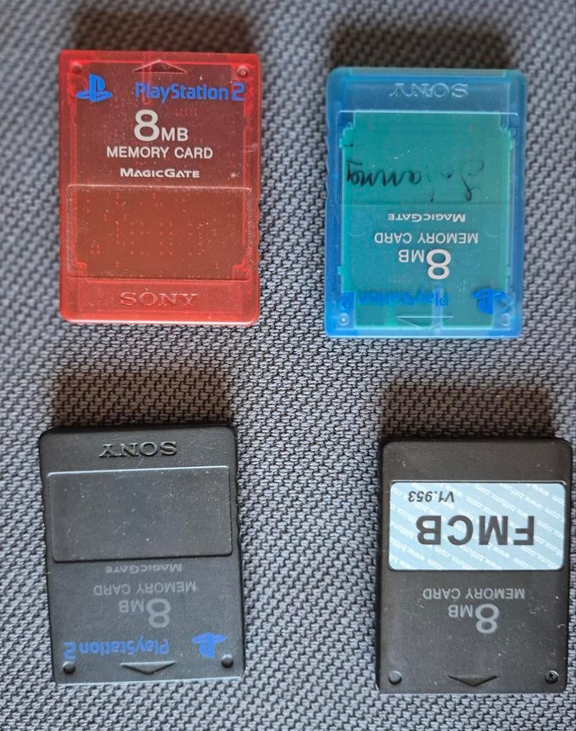 PlayStation 2 8MB Memory Cards - Diverse Kleuren, Spelcomputers en Games, 1 speler, Ophalen of Verzenden, Gebruikt, Vanaf 3 jaar