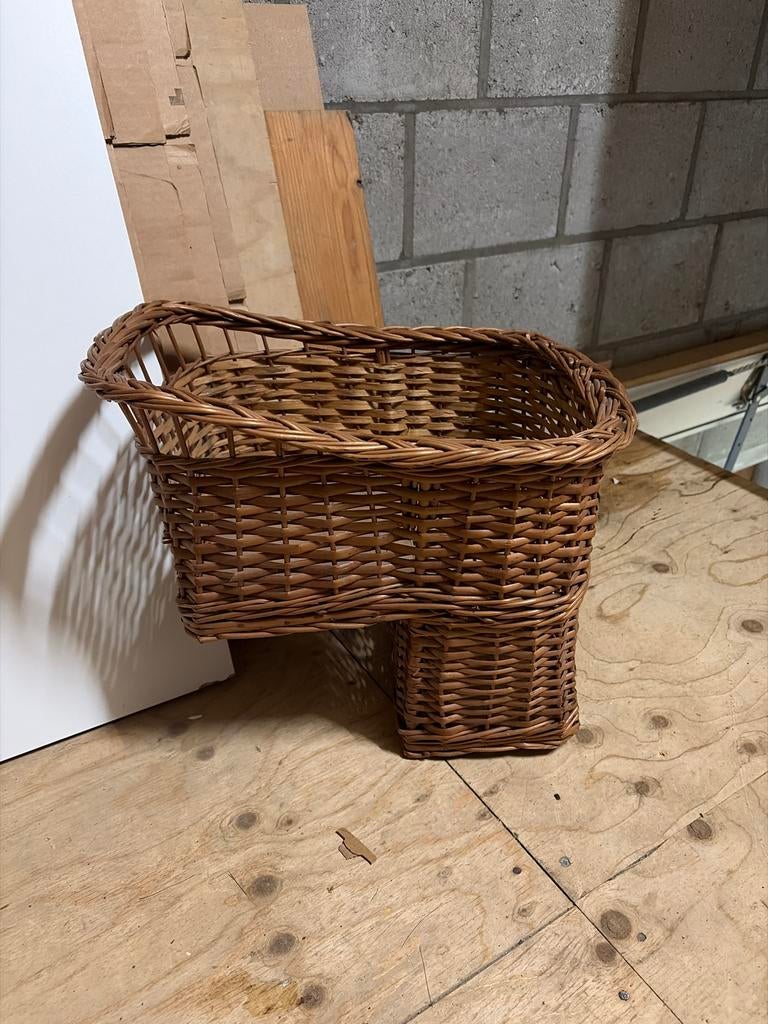 Antiek rieten poppenstoeltje voor op de fiets, Fietsen en Brommers, Ophalen of Verzenden, Gebruikt, Overige typen