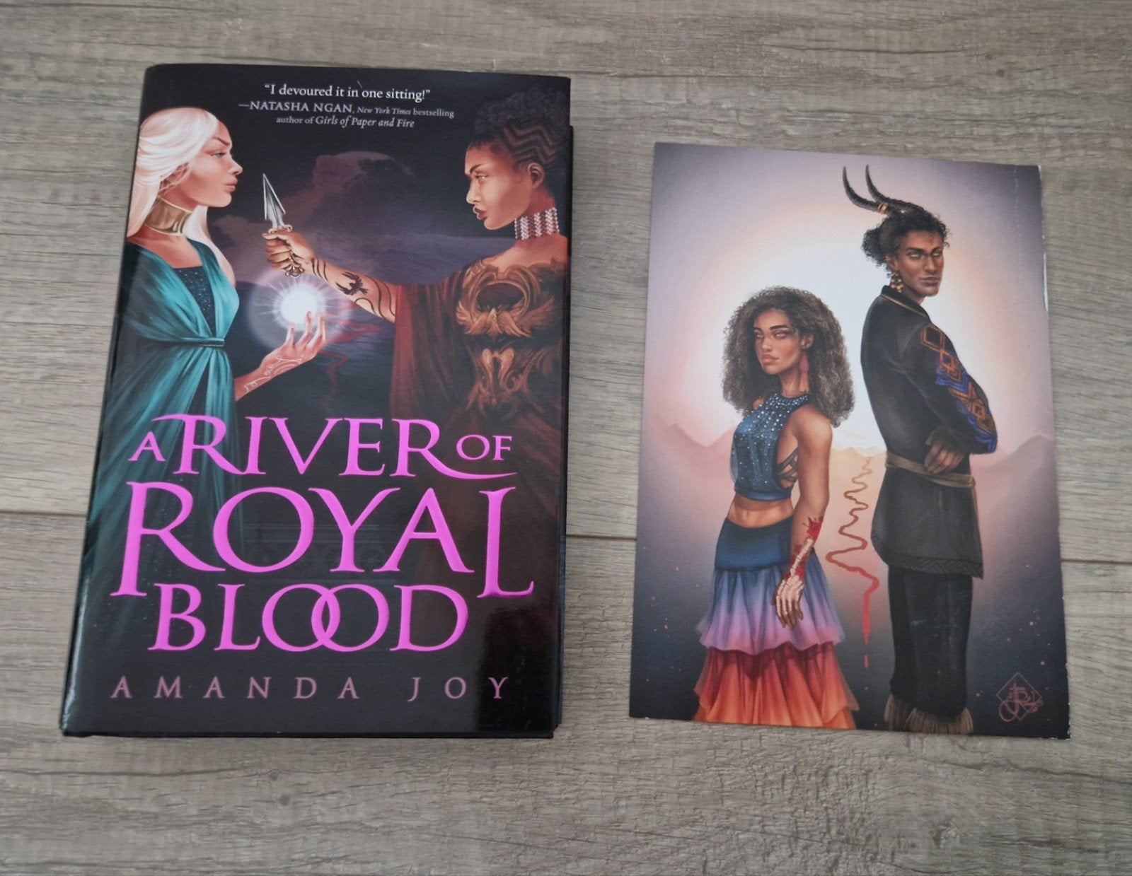 boek a river of royal blood amanda joy fairyloot gesigneerd, Ophalen of Verzenden, Zo goed als nieuw