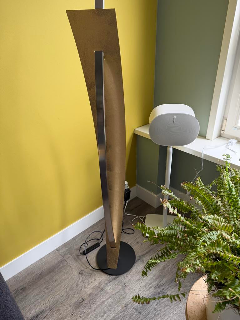 Design vloerlamp, Huis en Inrichting, Lampen | Vloerlampen, Ophalen, Zo goed als nieuw