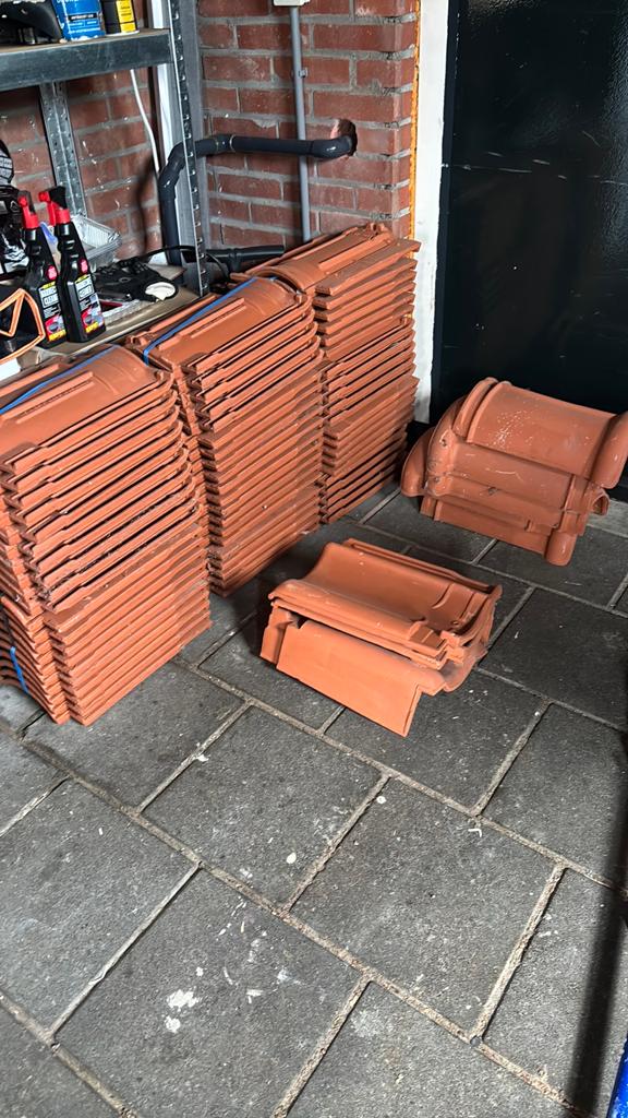 Dakpannen, Ophalen, 10 tot 15 m², Steen of Klei, Nieuw