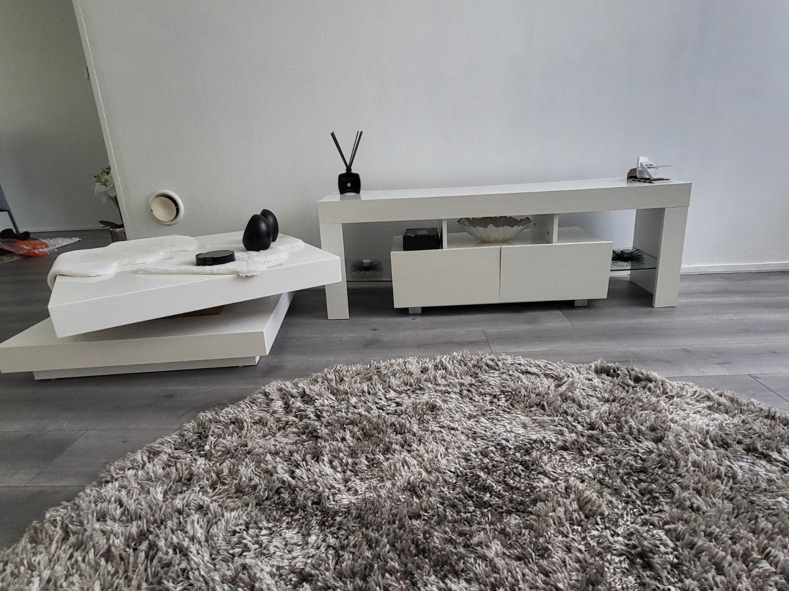 Moderne witte tv-meubel en design salontafel, Ophalen