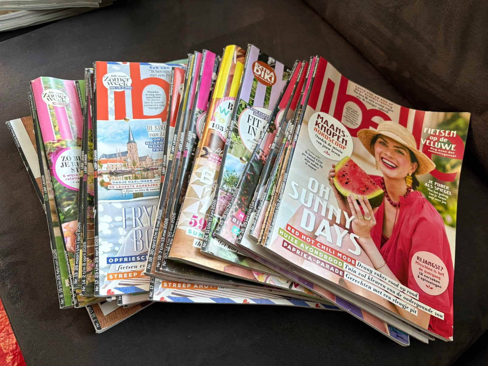 Grote stapel libelle tijdschriften, Ophalen, Gelezen