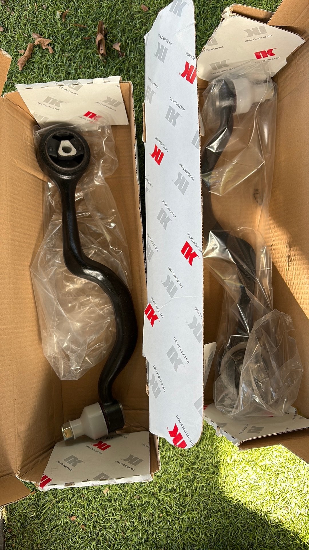 2 voor draagarmen bmw e28, Ophalen of Verzenden, Nieuw, BMW
