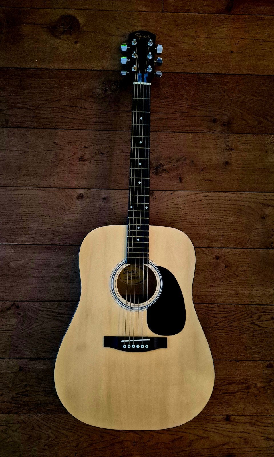 Squier by Fender Western gitaar met accessoires, Muziek en Instrumenten, Ophalen, Zo goed als nieuw, Western- of Steelstringgitaar