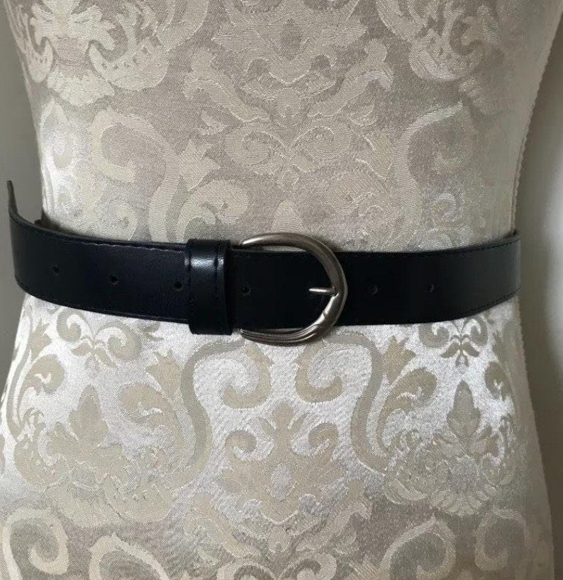 Donkerblauwe Riem, Kleding | Dames, Ophalen of Verzenden, Zo goed als nieuw, Overige kleuren, Tailleriem
