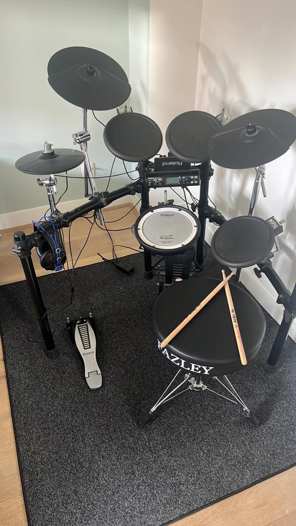 Roland TD-4 Elektrisch Drumstel Compleet met Accessoires, Ophalen, Gebruikt, Roland, Elektronisch