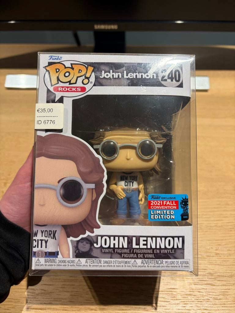 Funko Pop! John Lennon #240 - 2021 Fall Convention Exclusief, Kinderen en Baby's, Speelgoed | Actiefiguren, Nieuw, Ophalen of Verzenden