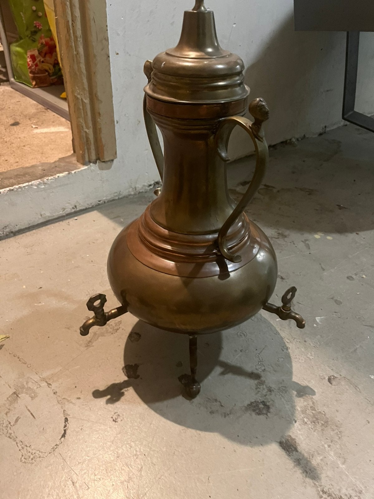 Antieke thee pot, Ophalen