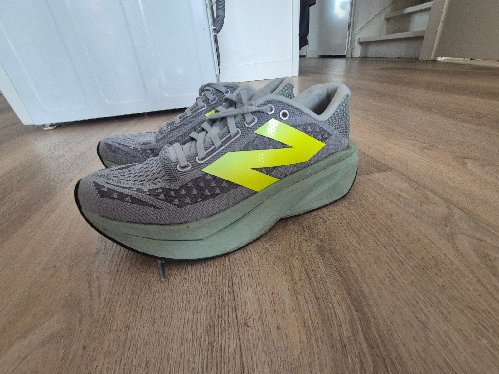 New Balance Supercomp Trainer V3 WIDE - Maat 42, Overige merken, Hardloopschoenen, Ophalen of Verzenden, Zo goed als nieuw