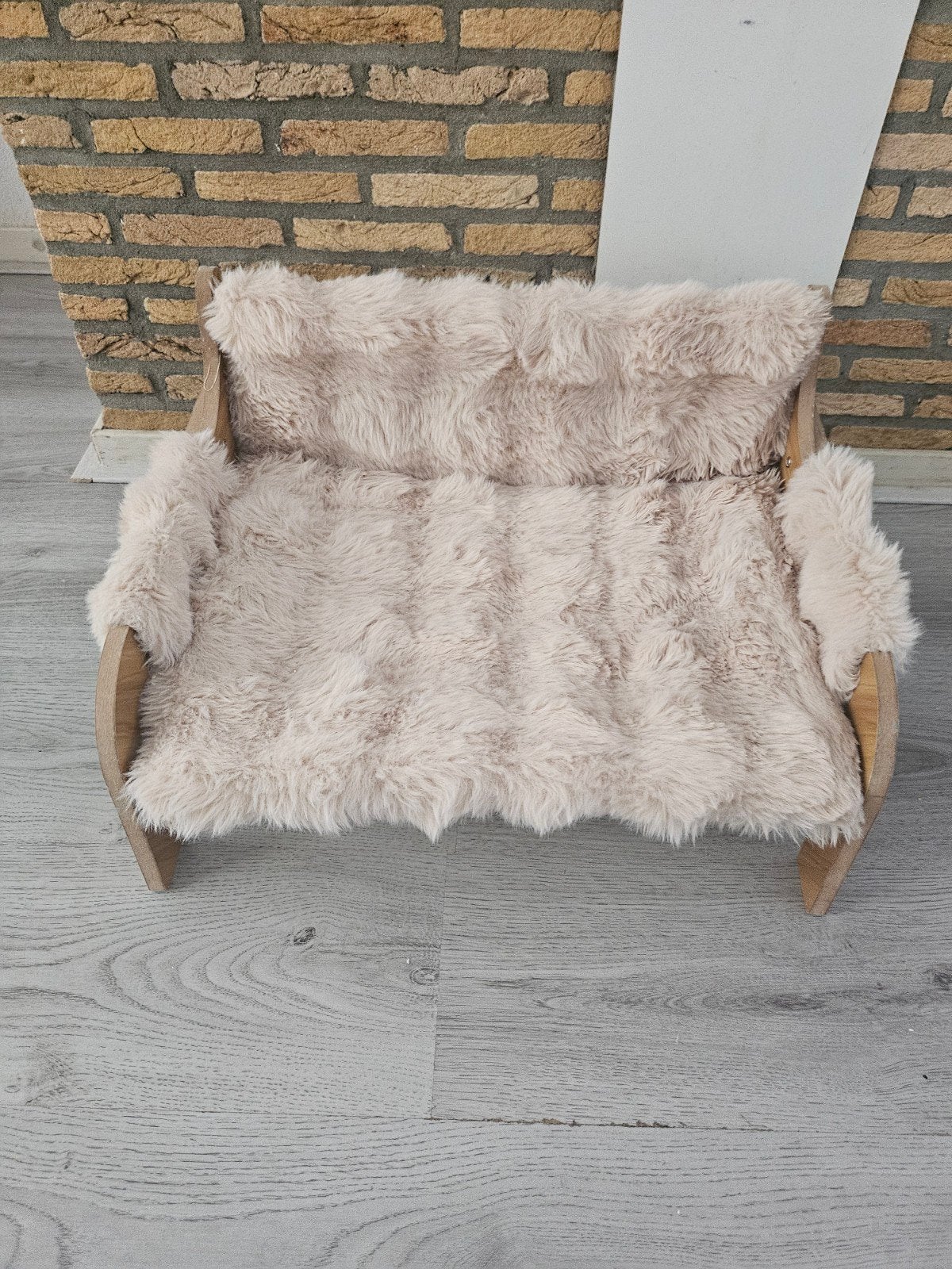 kattenbank roze, Ophalen