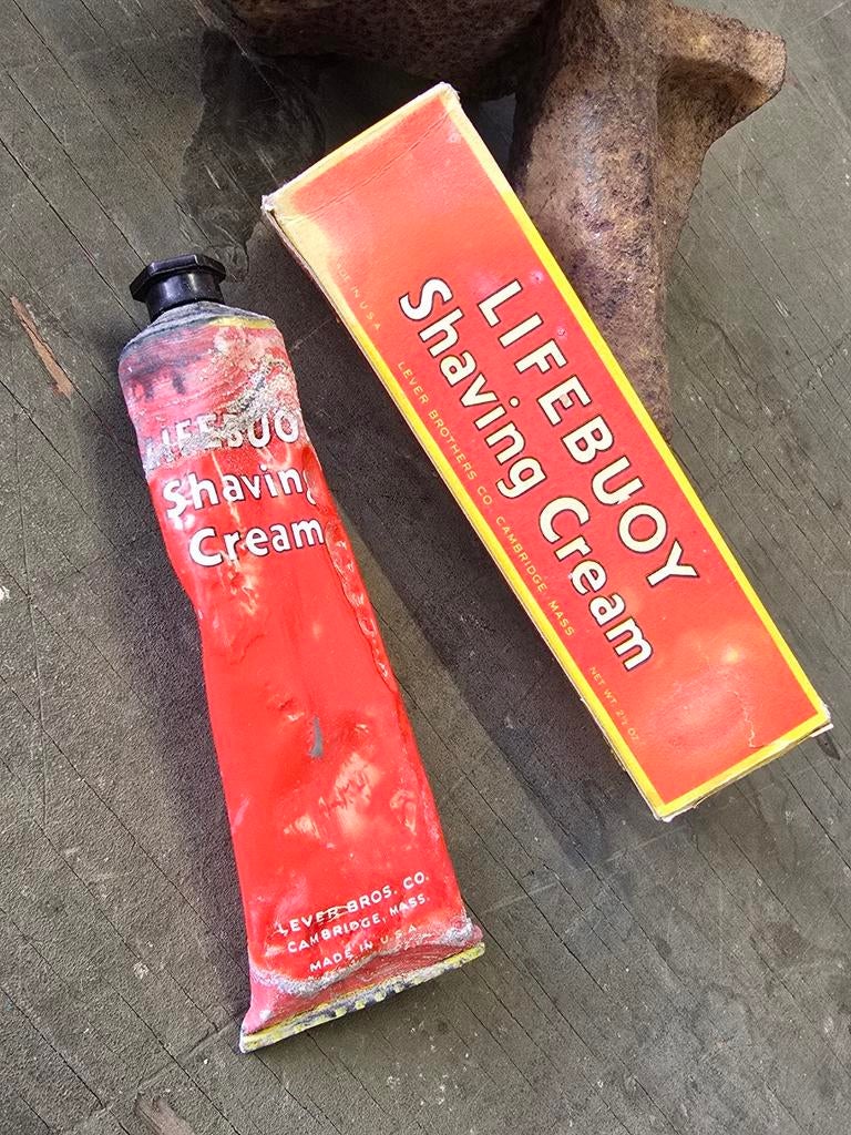 WWII US LIFEBUOY shaving cream, Ophalen of Verzenden, Amerika, Embleem of Badge