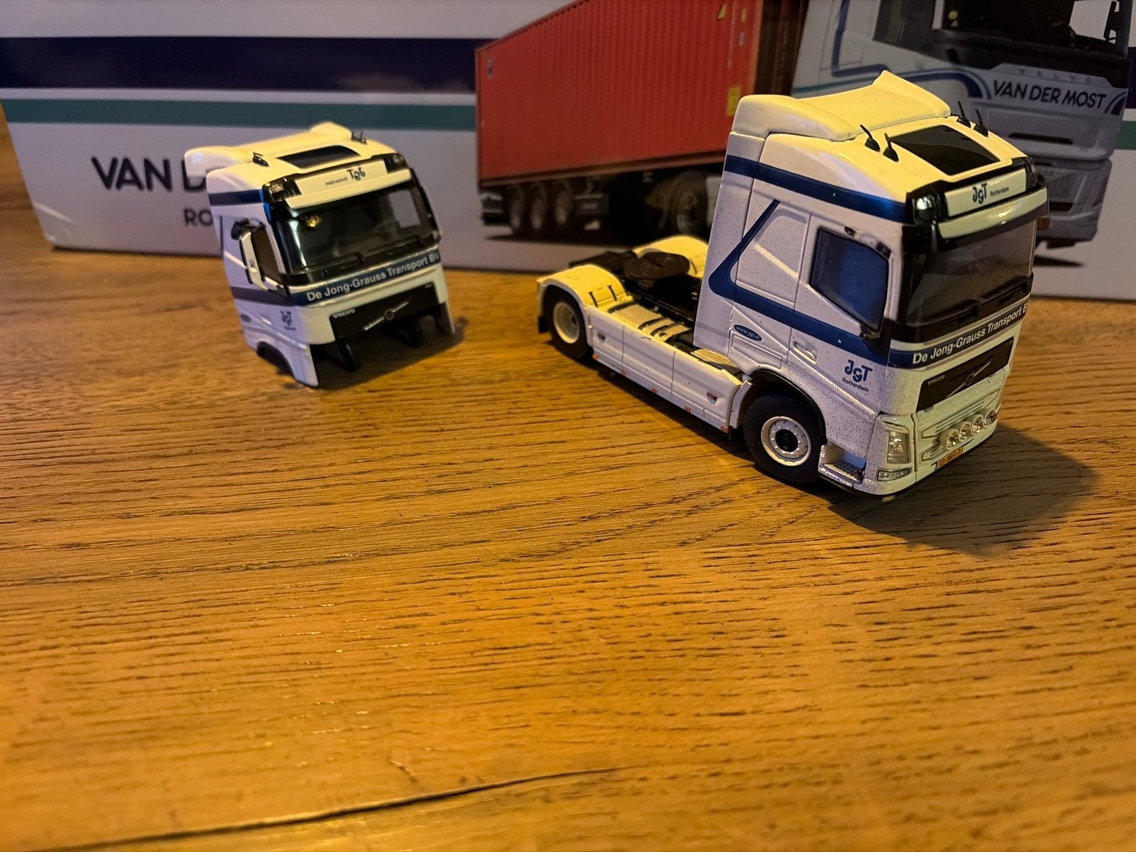 WSI Volvo FH4 Globetrotter XL De Jong-Grauss Transport, Ophalen of Verzenden, Zo goed als nieuw, Bus of Vrachtwagen
