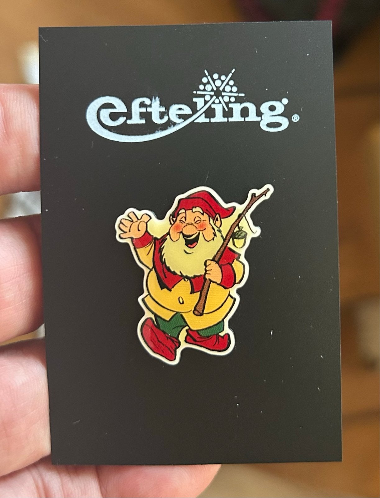 Efteling Pin Kabouter Sprookjesbos - Jaren '80/'90, Ophalen of Verzenden, Zo goed als nieuw, Button of Speldje