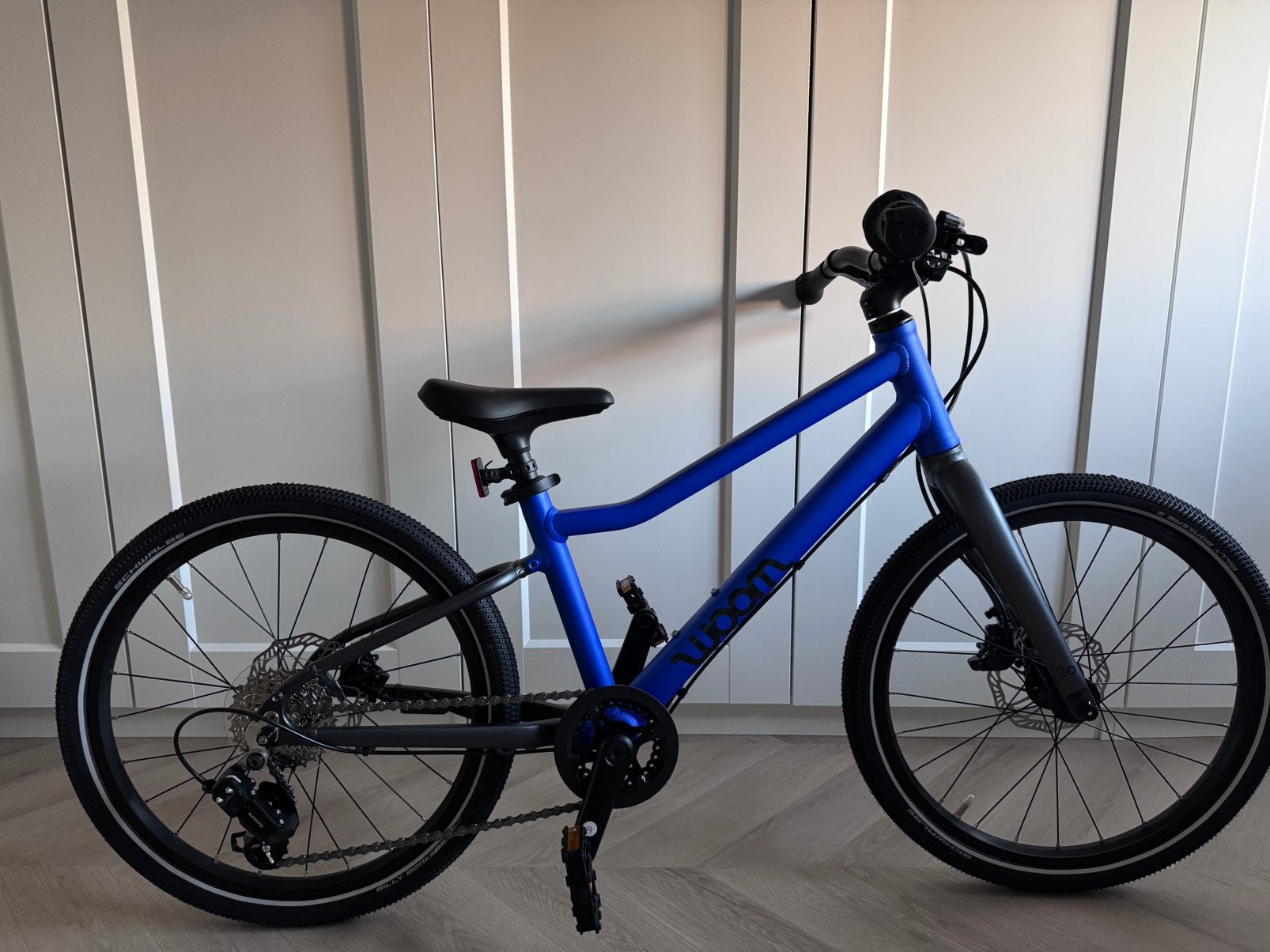 Woom explore 4 - 20” Magnetic Blue, Fietsen en Brommers, Fietsen | Jongens, Ophalen, Versnellingen, Nieuw, Schijfrem
